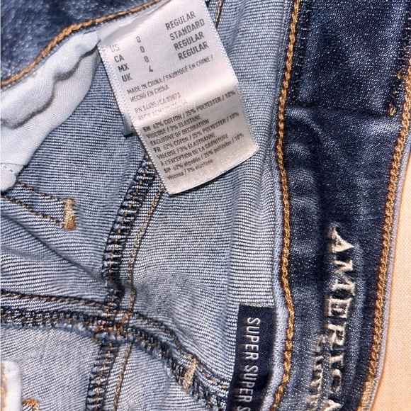American Eagle Outfitters Women's Blue Jeans - Picture 3 of 3